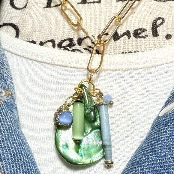 Alquimia Jewelry - Gold and cat's eye multi charms shell necklace